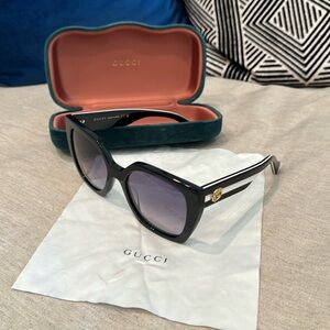Gucci Sunglasses GG1300S EUC